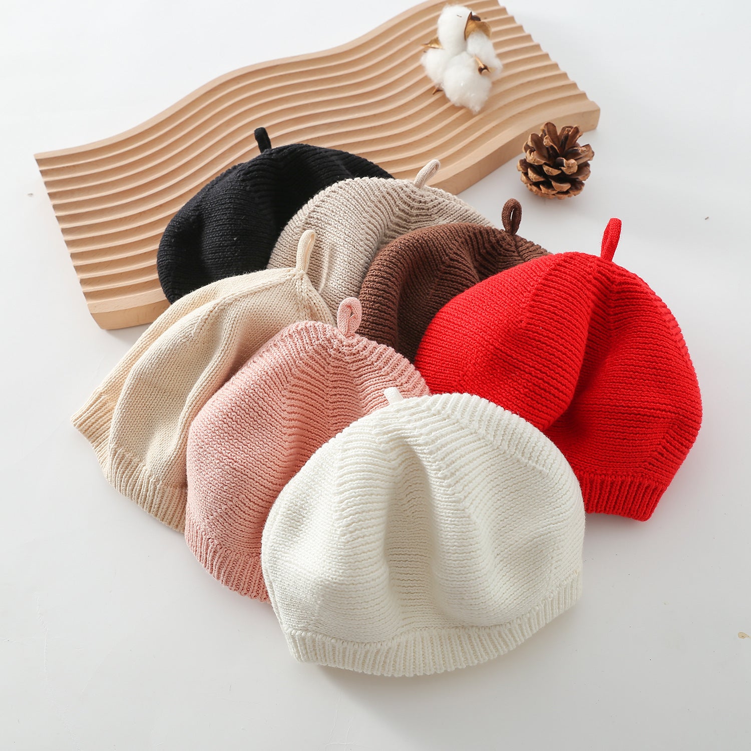 Chic Knitted Wool Beret - Stylish & Warm