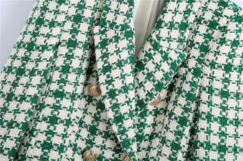 Chic Green and White Plaid Textured Mini Skirt with Elegant Buckle Detail