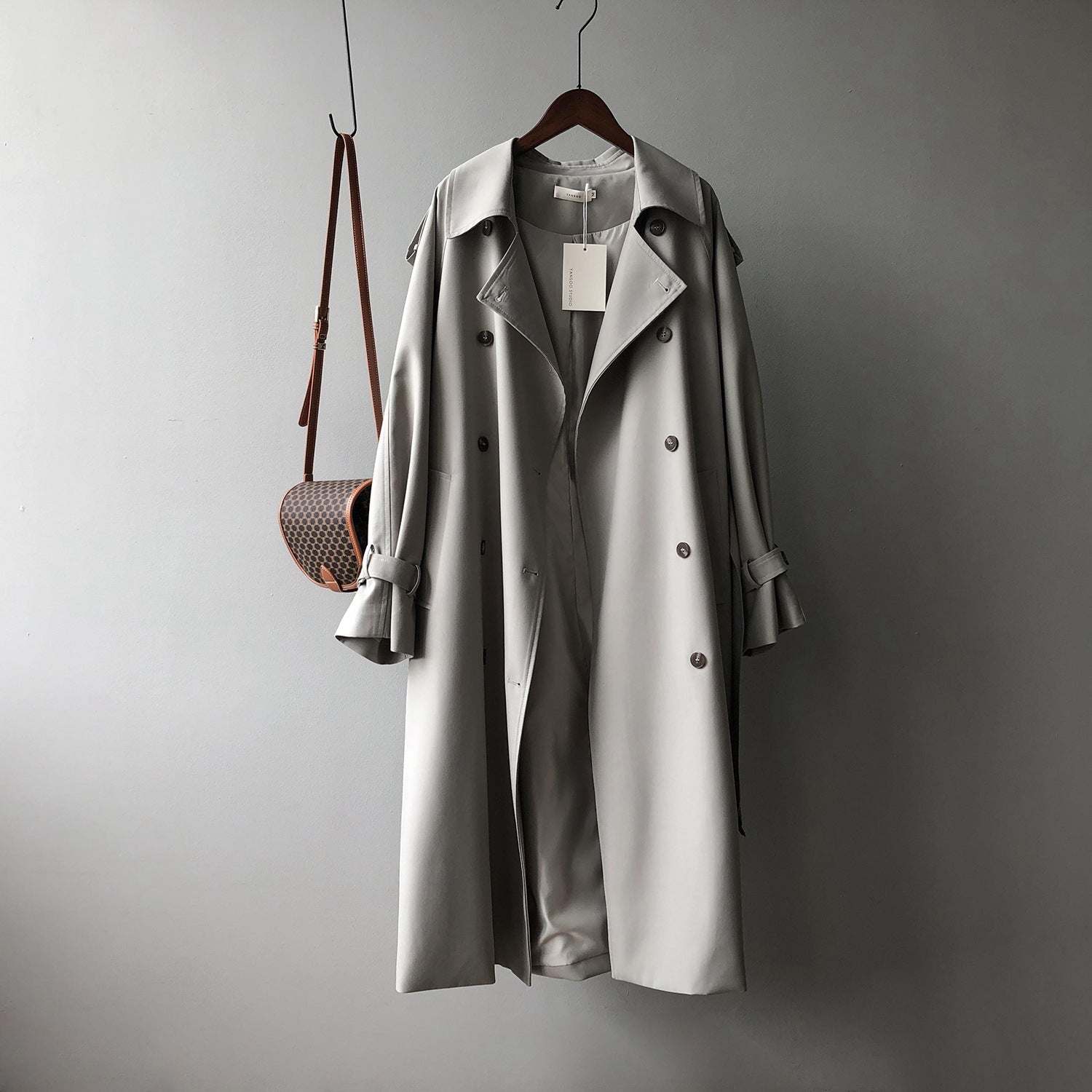 Chic Women's Casual Trench Coat - Stylish Long Sleeve Lapel Outerwear