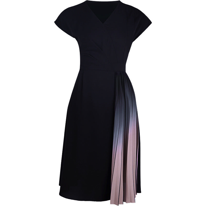 Elegant Gradient Pleated V-Neck Black Dress with Short Sleeves