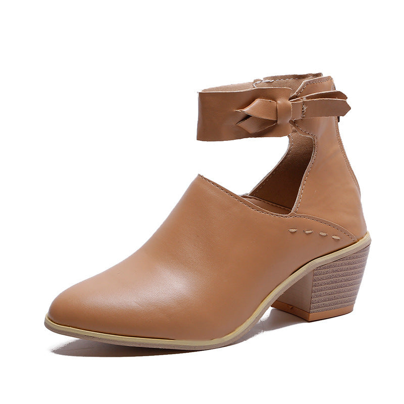Stylish Women's Ankle Boots - Mid Heel Vintage Design