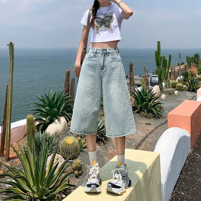 Chic Cropped Wide-Leg Denim Jeans