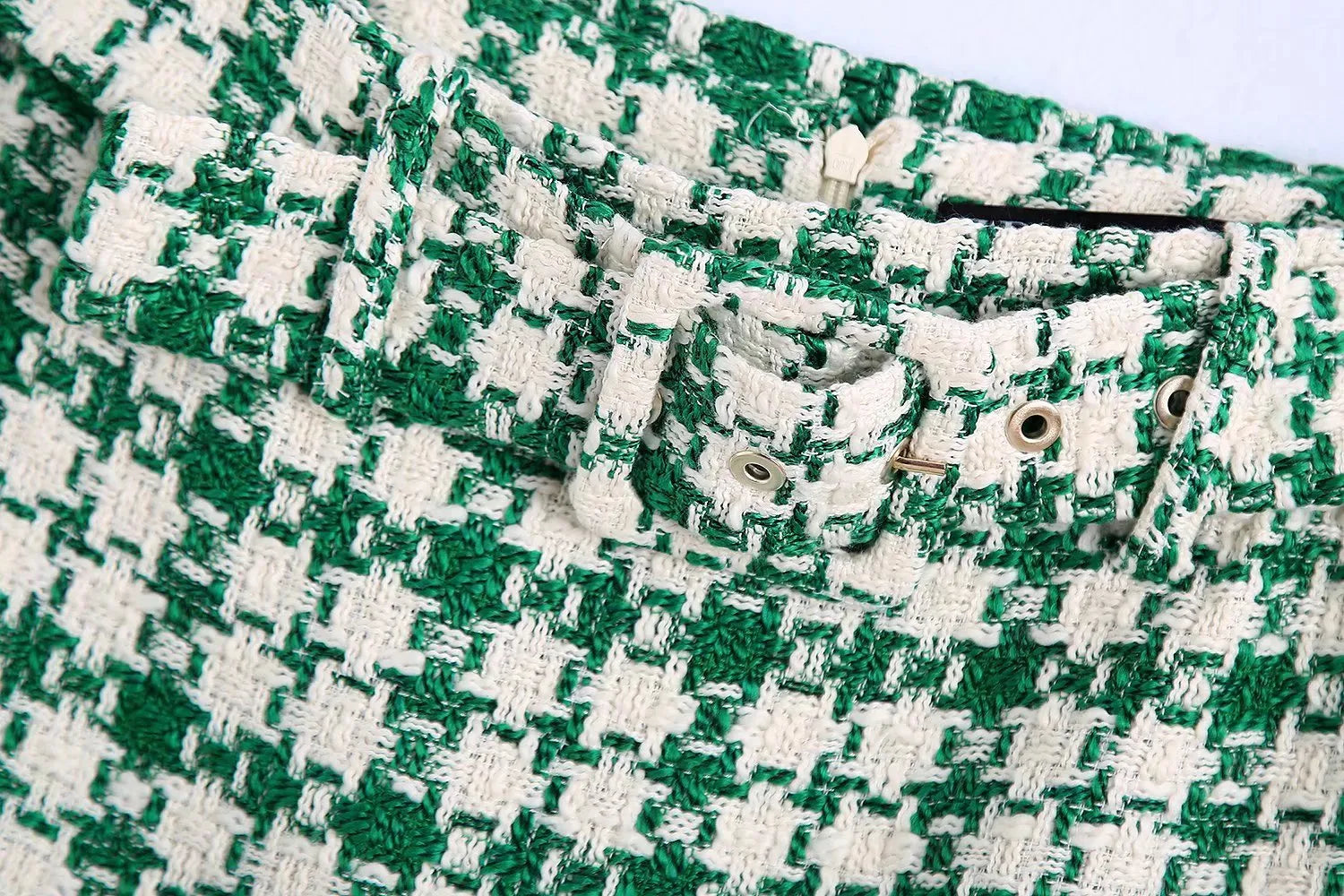 Chic Green and White Plaid Textured Mini Skirt with Elegant Buckle Detail