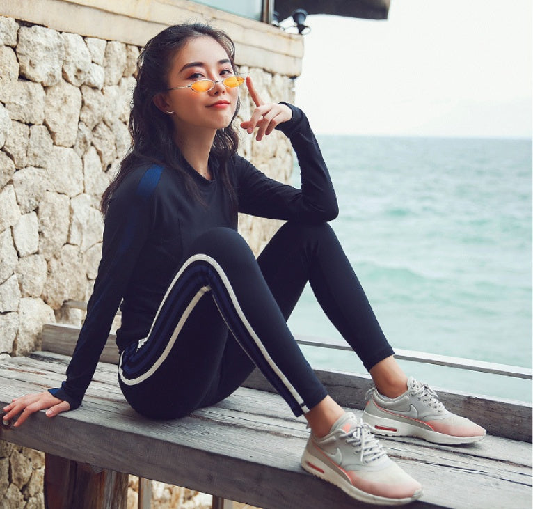 High Waist Athletic Leggings with Side Stripes for Yoga and Fitness