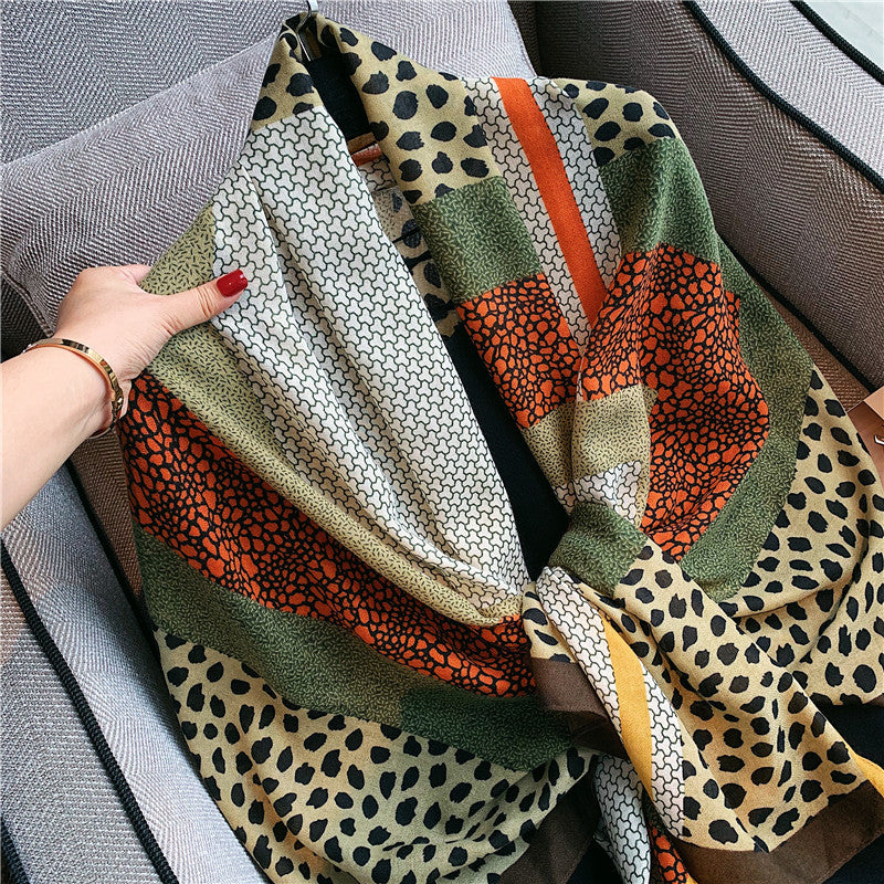 Chic Leopard Print Cotton Blend Scarf