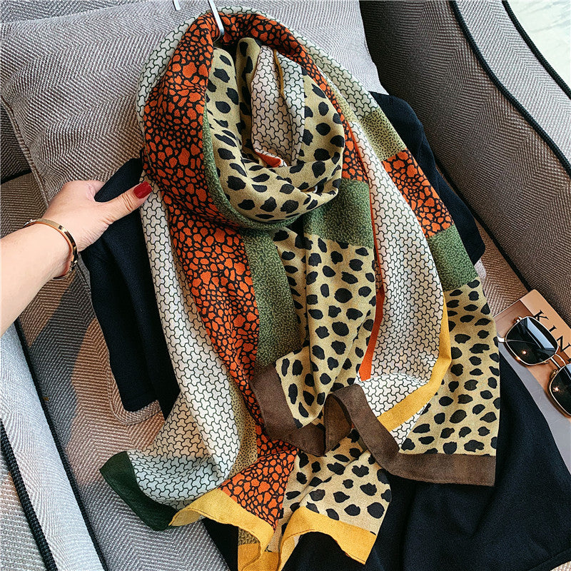 Chic Leopard Print Cotton Blend Scarf