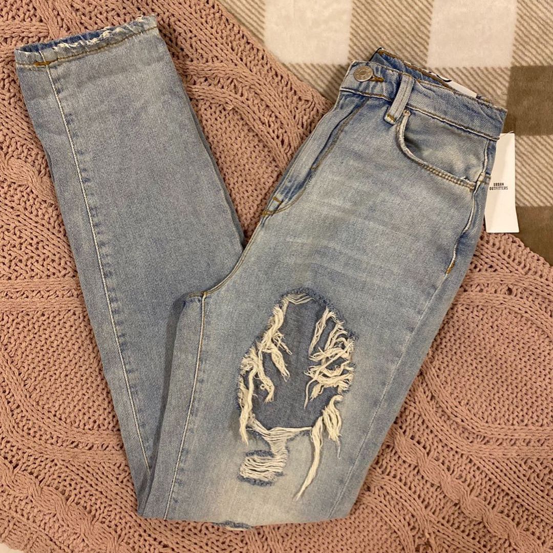 Women's High Waist Ripped Denim Jeans - Chic Distressed Straight Leg