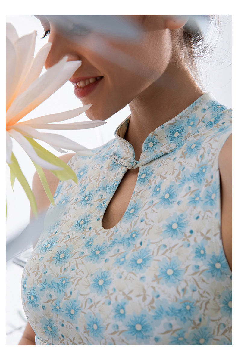 Elegant Stand Collar Performance Sports Vest and High Waisted Yoga Leggings Set