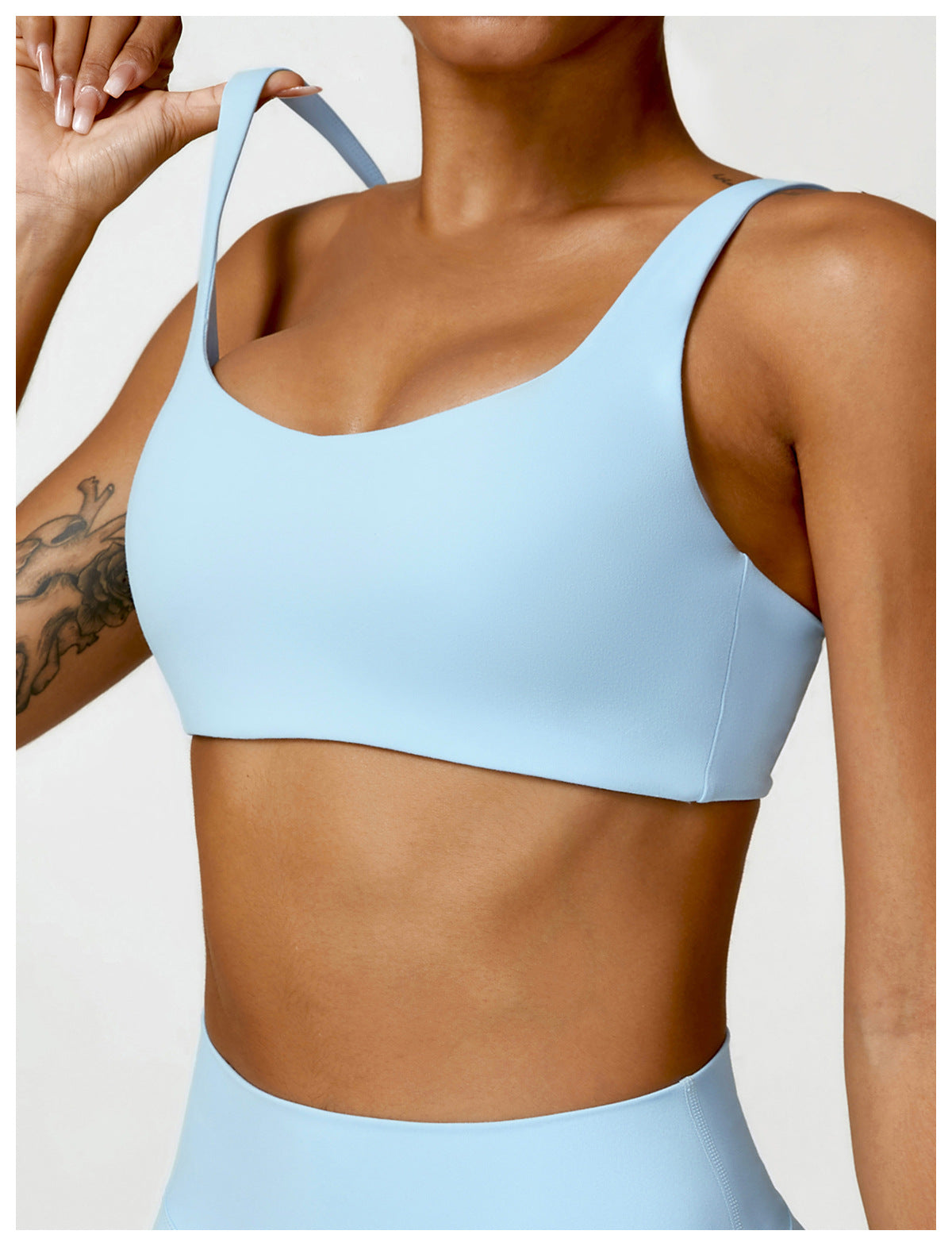 Comfortable Quick Drying Performance Sports Bra for Yoga and Fitness Activities