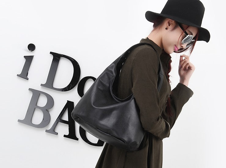 Minimalist Hobo Shoulder Bag for Daily Chic