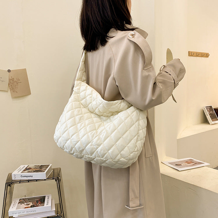 Chic Quilted Puffer Crossbody Bag for Women - Stylish Shoulder Handbag