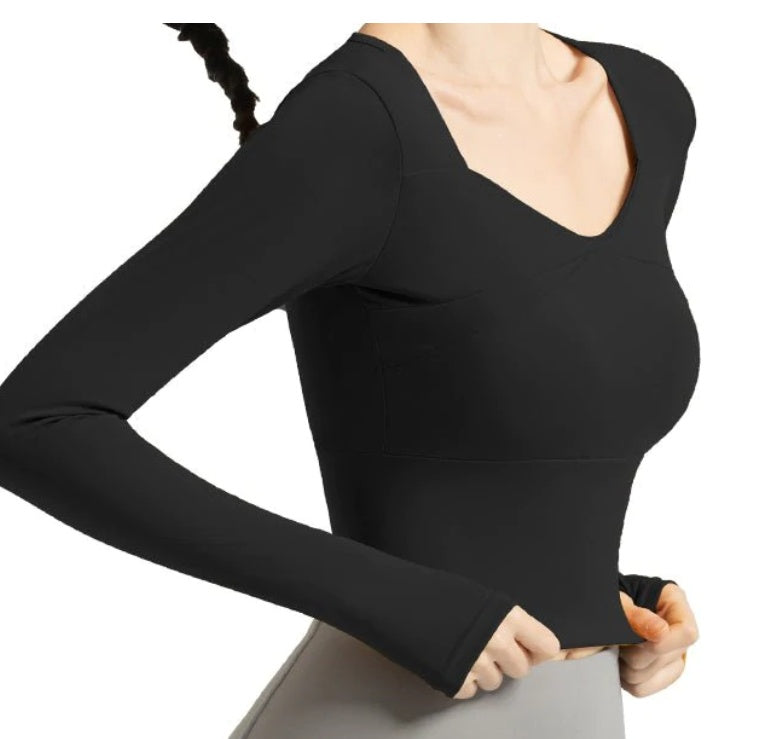 Seamless Long Sleeve Athletic Crop Top for Running and Yoga Workouts