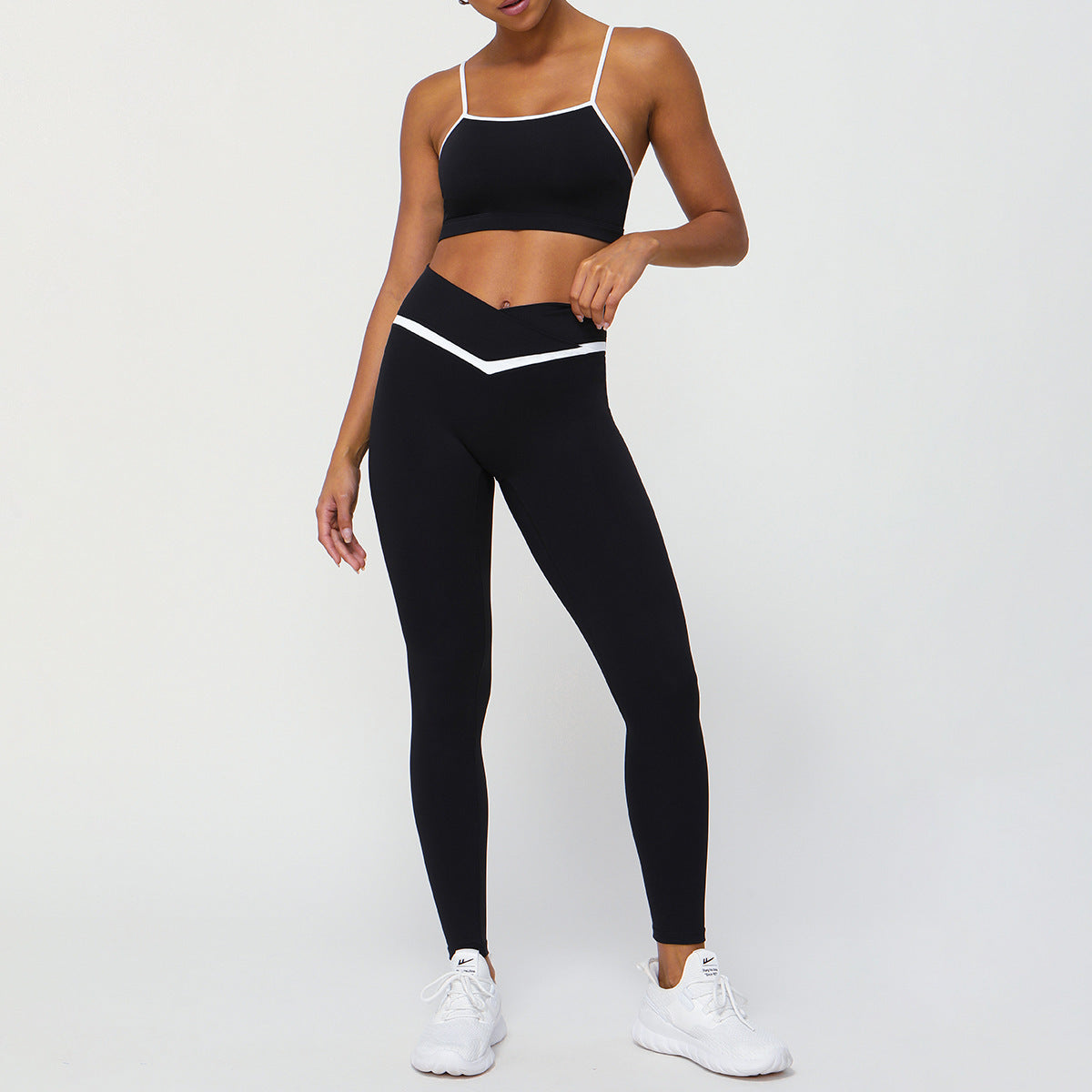 Seamless Hip Lifting Sports Bra and High Waist Activewear Shorts Set