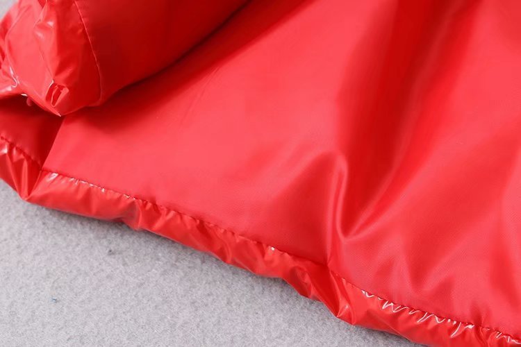 Chic Glossy Padded Puffer Jacket for Trendy Winter Warmth and Style