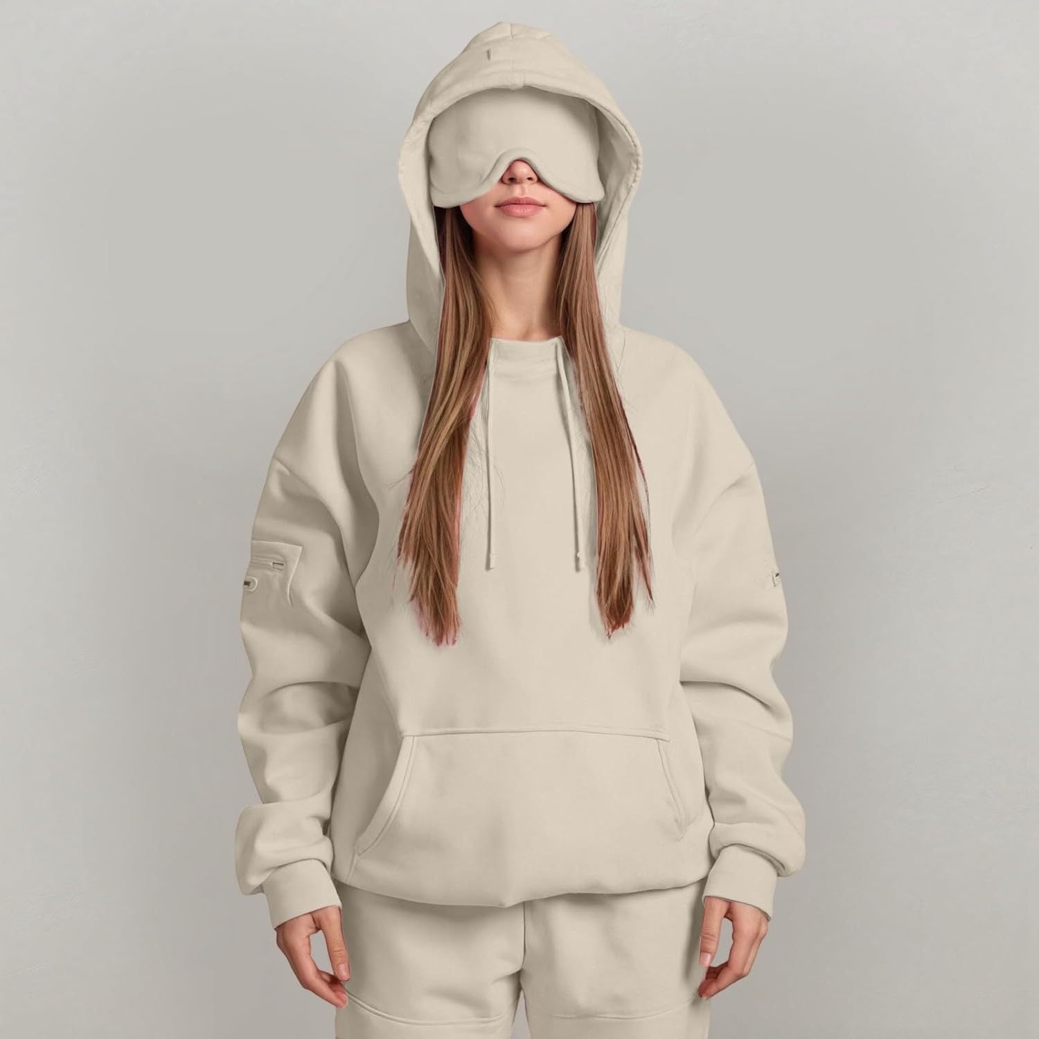 Cozy Oversized Solid Color Hoodie with Relaxed Fit and Practical Pockets