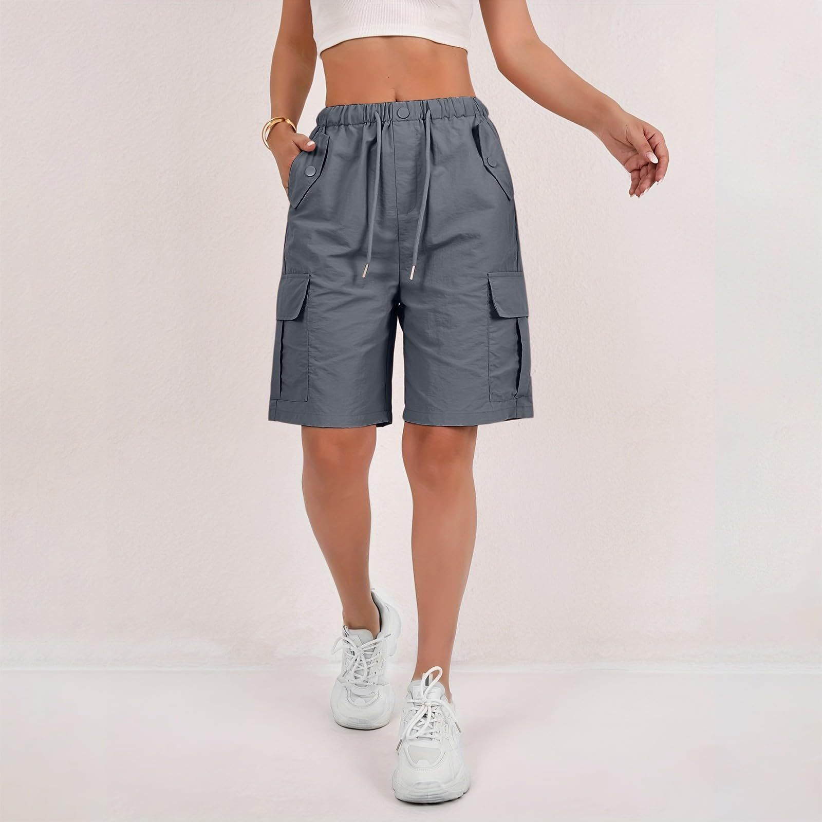 Comfortable Quick-Drying Women's Casual Cropped Cargo Shorts with Pockets