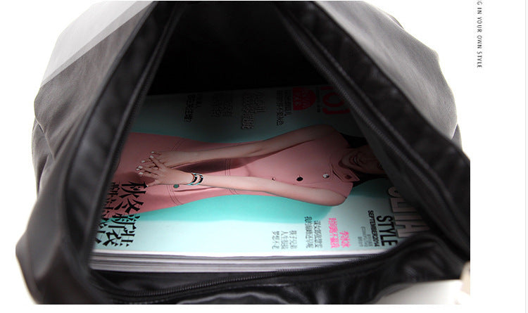 Minimalist Hobo Shoulder Bag for Daily Chic