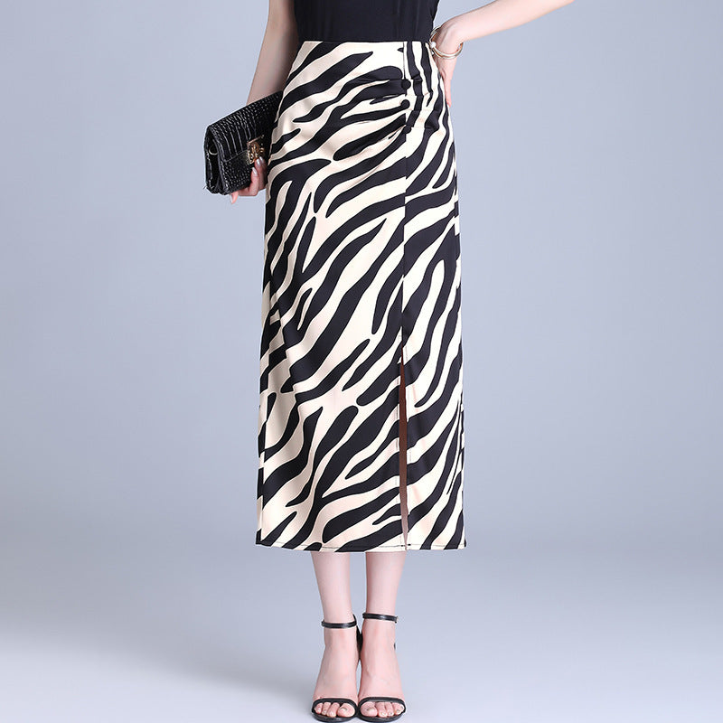 Chic High Waist Zebra Stripe Midi Skirt with Stylish Side Slit
