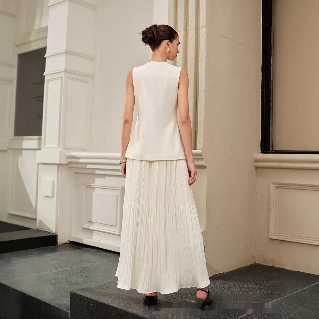 Elegant Flowy Pleated Maxi Skirt in Pristine White Solid Color