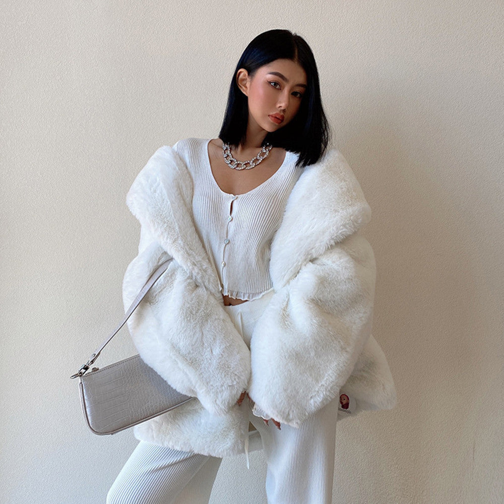Luxurious Oversized White Faux Fur Winter Coat with Elegant Lapel Collar