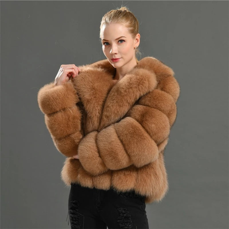 Plush Faux Fur Cropped Jacket for Elegant Evening or Casual Wear
