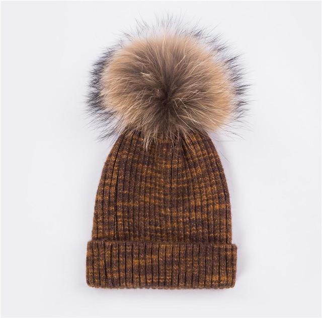 Cozy Knit Pompom Beanie Hat for Winter Warmth