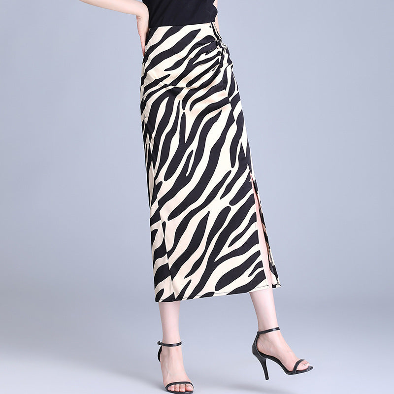 Chic High Waist Zebra Stripe Midi Skirt with Stylish Side Slit