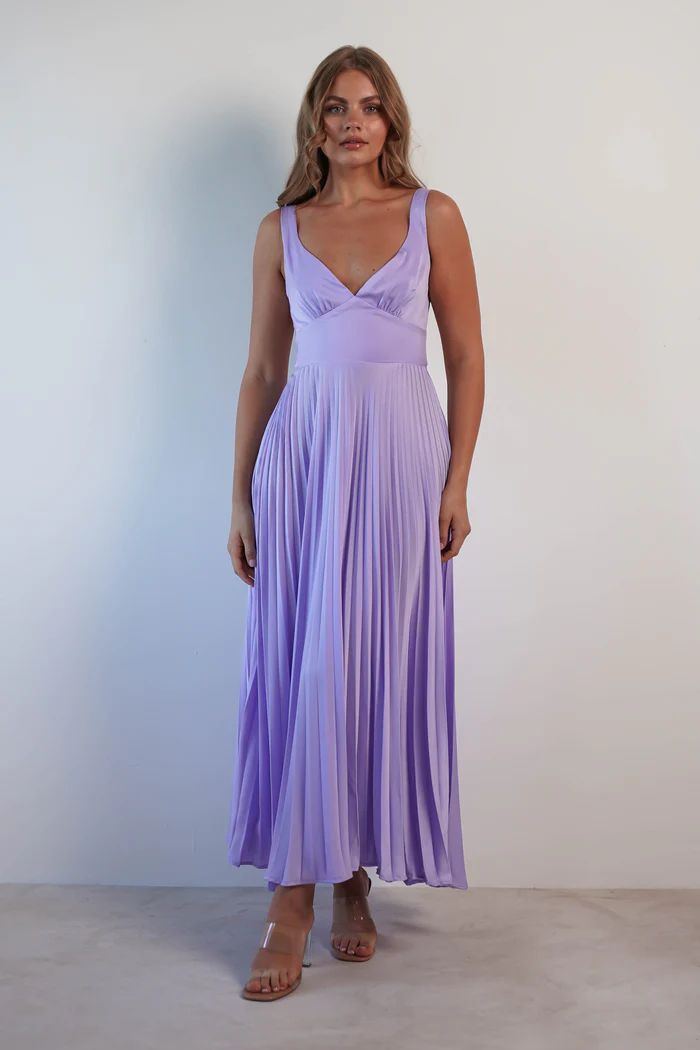 Elegant Pleated V-neck Midi Dress with Sling Straps
