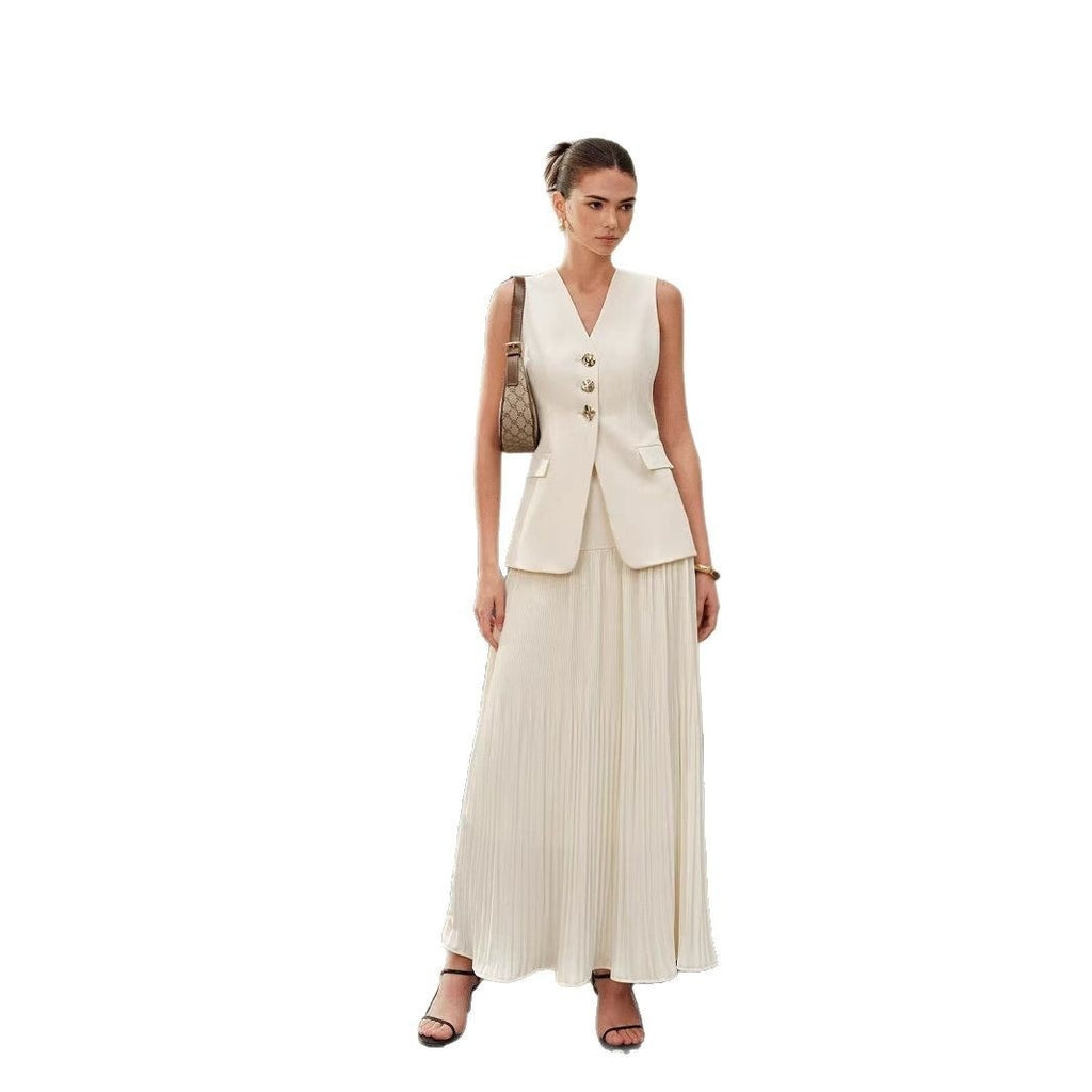 Elegant Flowy Pleated Maxi Skirt in Pristine White Solid Color