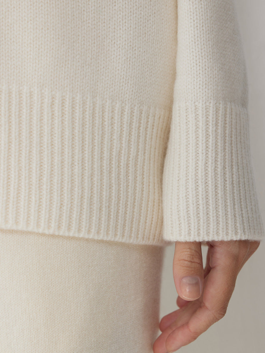 Cozy Soft Knit Turtleneck Pullover Sweater for Everyday Comfort and Style