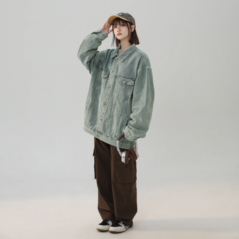 Effortlessly Chic Oversized Denim Jacket with a Relaxed Fit