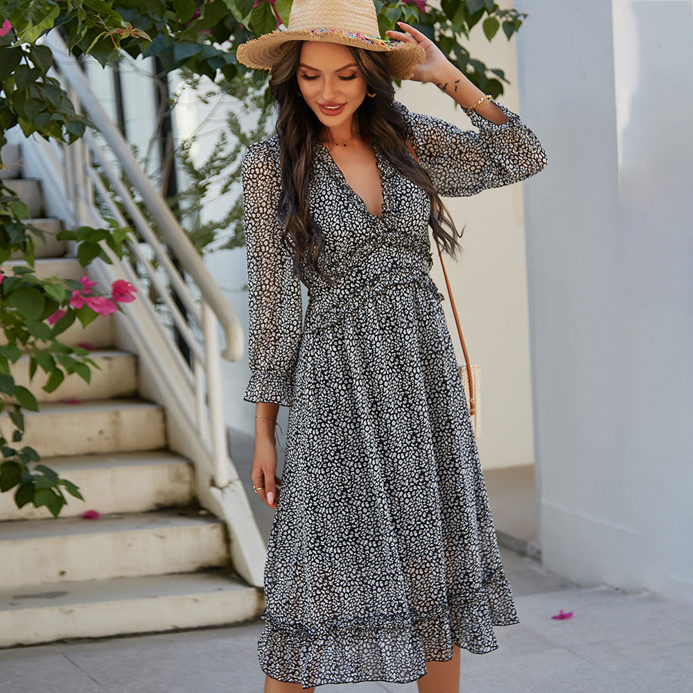 Bohemian Chic V-Neck Floral Midi Dress - Long Sleeve Flowy Style