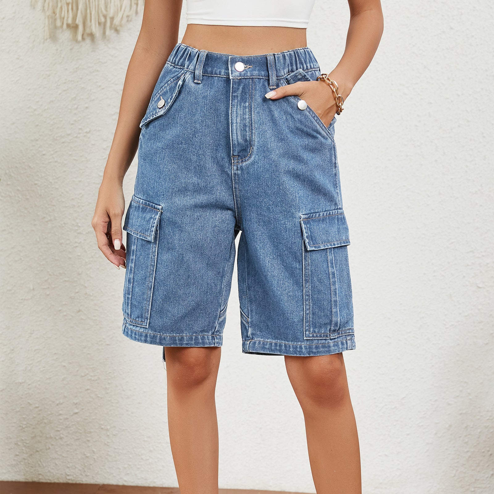 Washed Denim Cargo Shorts Mid Rise Straight Fit Casual Style with Pockets