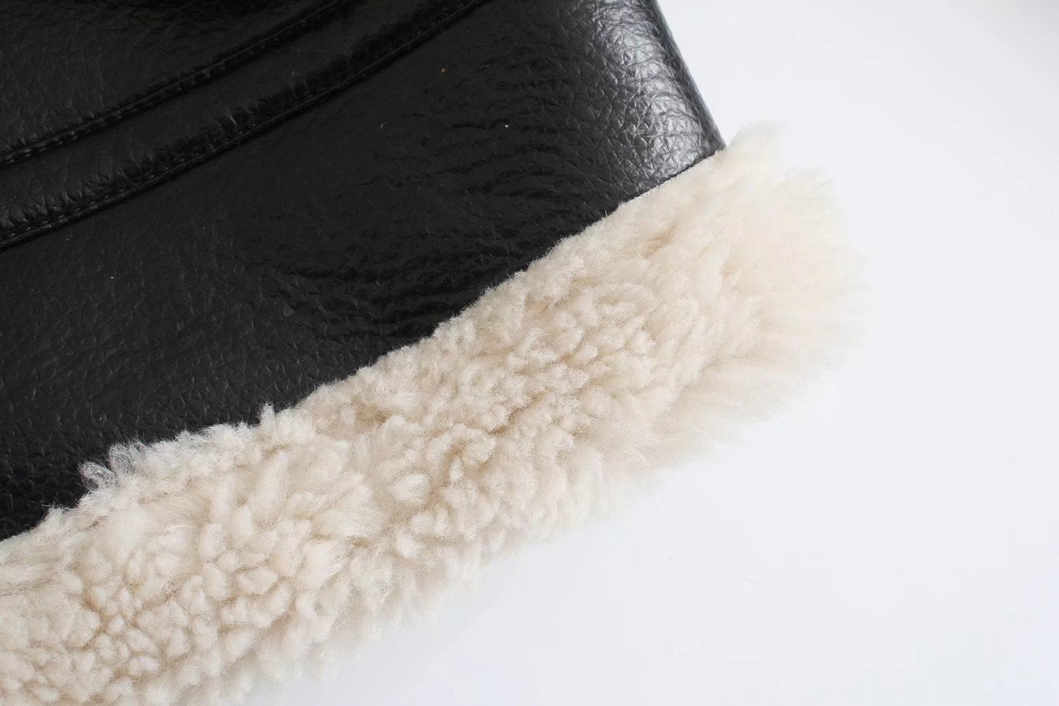 Chic Faux Leather Cropped Shearling Biker Jacket