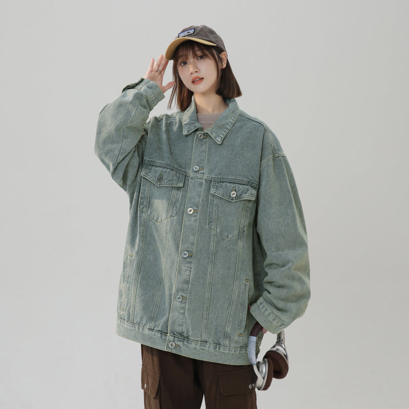 Effortlessly Chic Oversized Denim Jacket with a Relaxed Fit