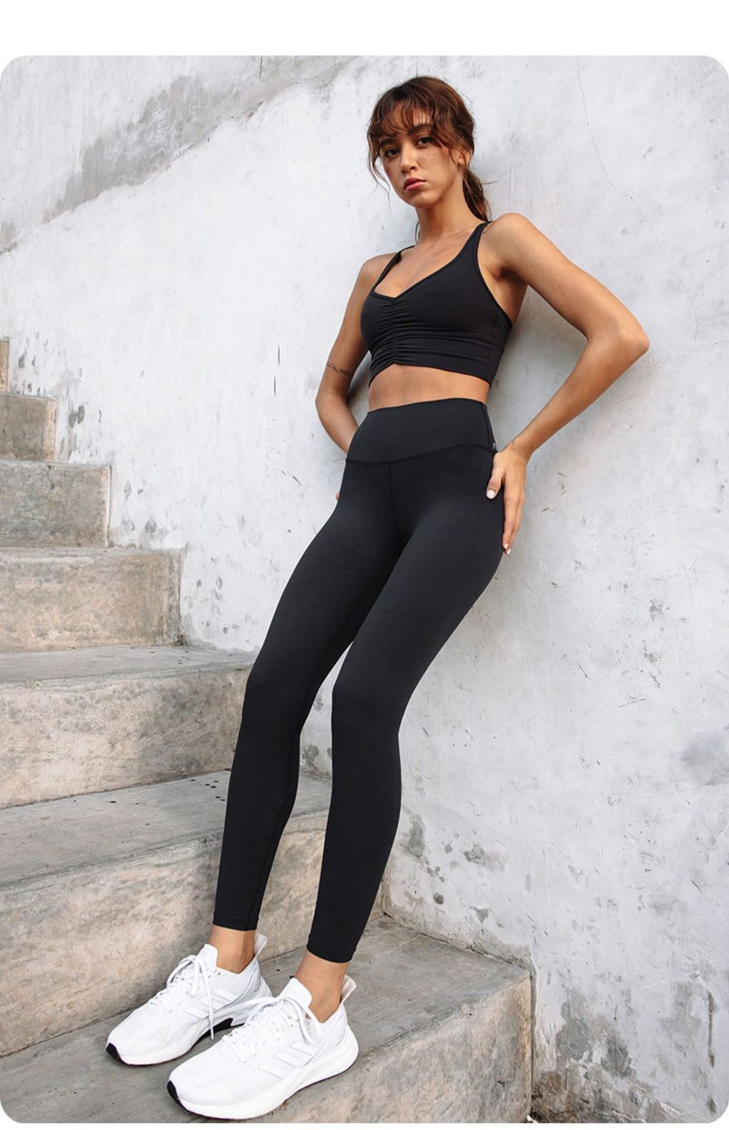 Excellent Quality Womens Activewear Set Moisture Wicking Sports Bra and Leggings