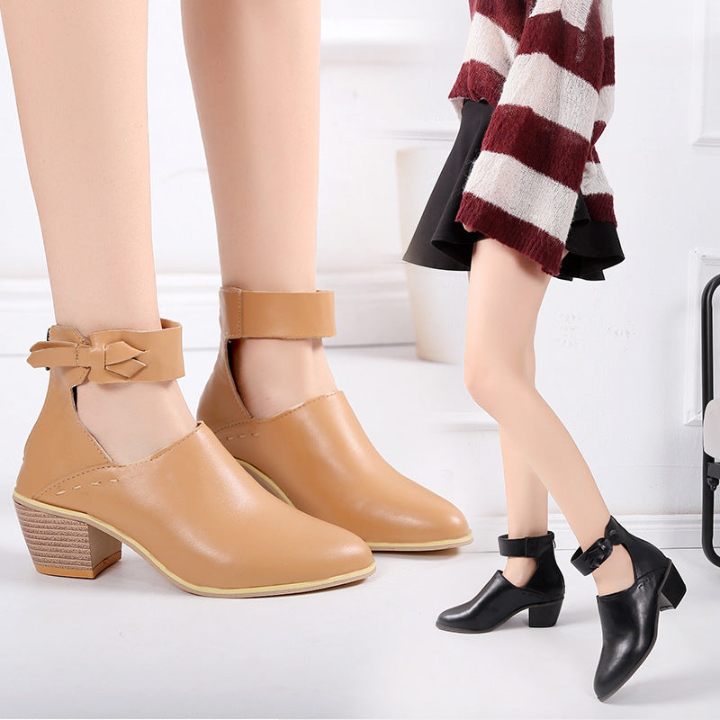 Stylish Women's Ankle Boots - Mid Heel Vintage Design