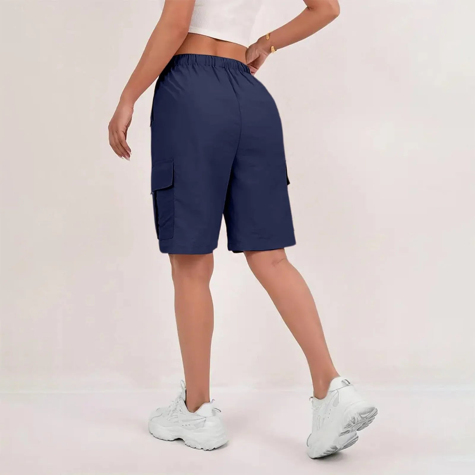 Comfortable Quick-Drying Women's Casual Cropped Cargo Shorts with Pockets