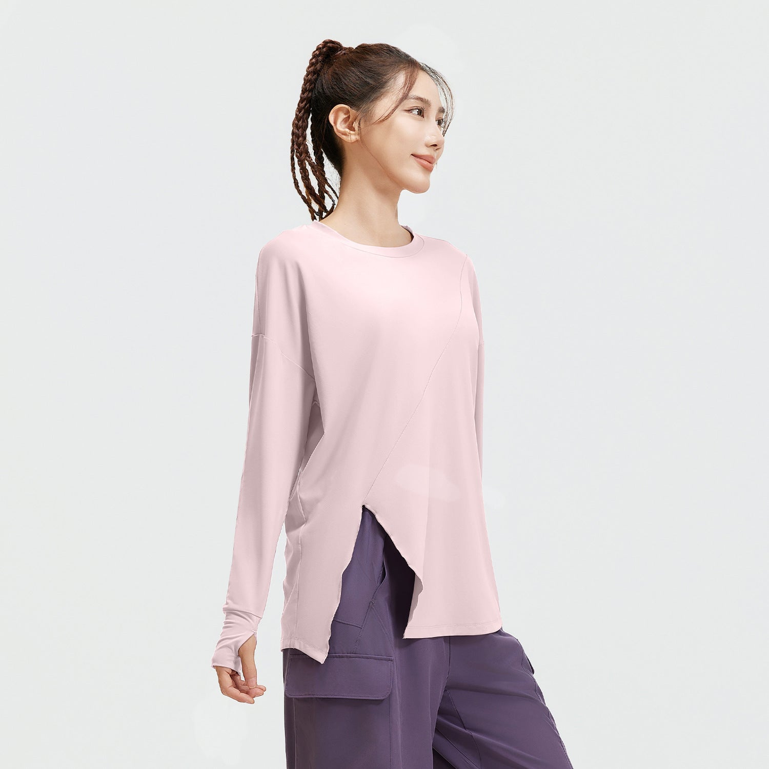Everyday Comfort Long Sleeve Activewear Top with Slit Detail for Women's Yoga and Running Workouts