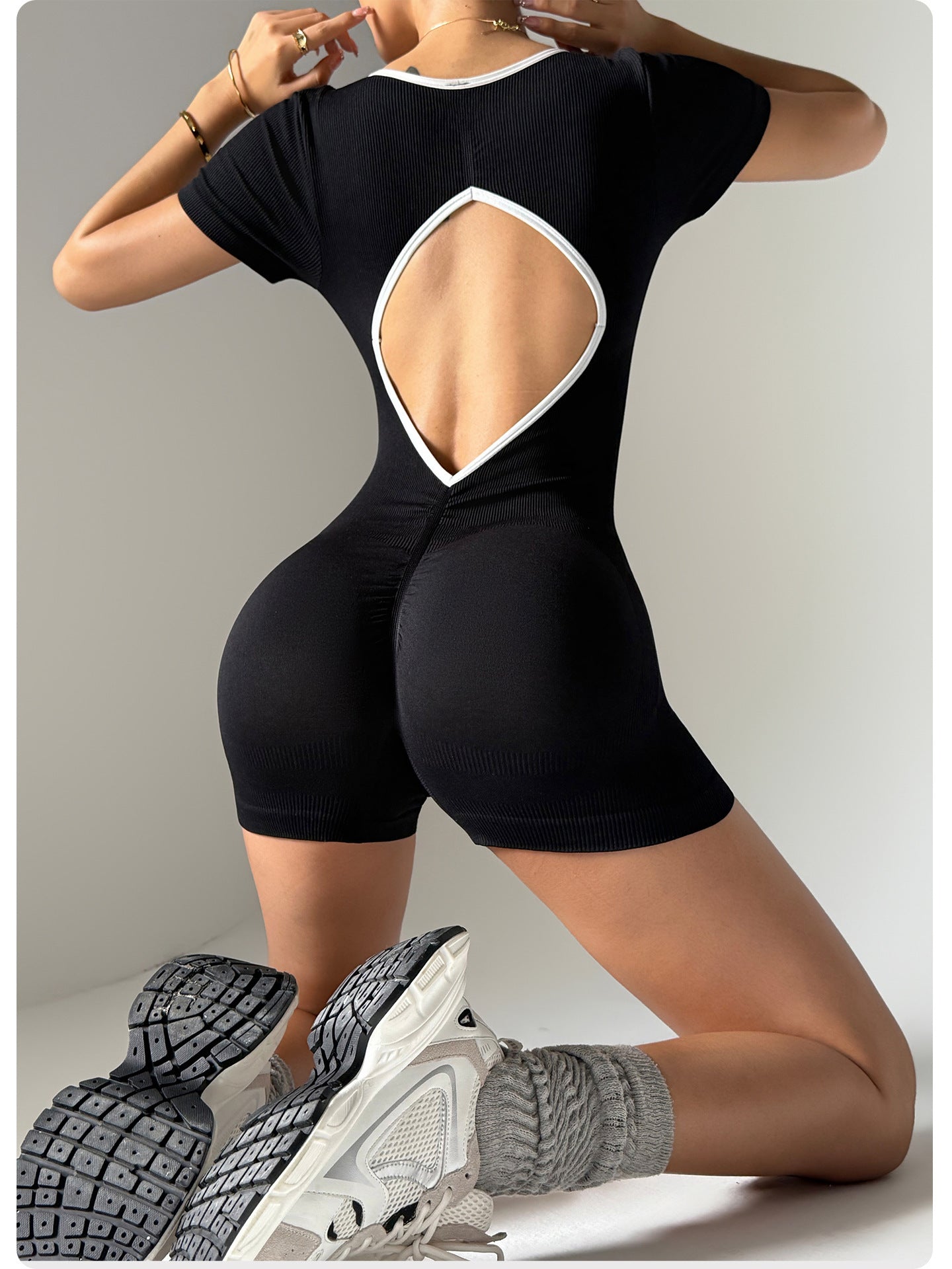 Sculpting Seamless Ribbed Yoga Jumpsuit with Backless Detail