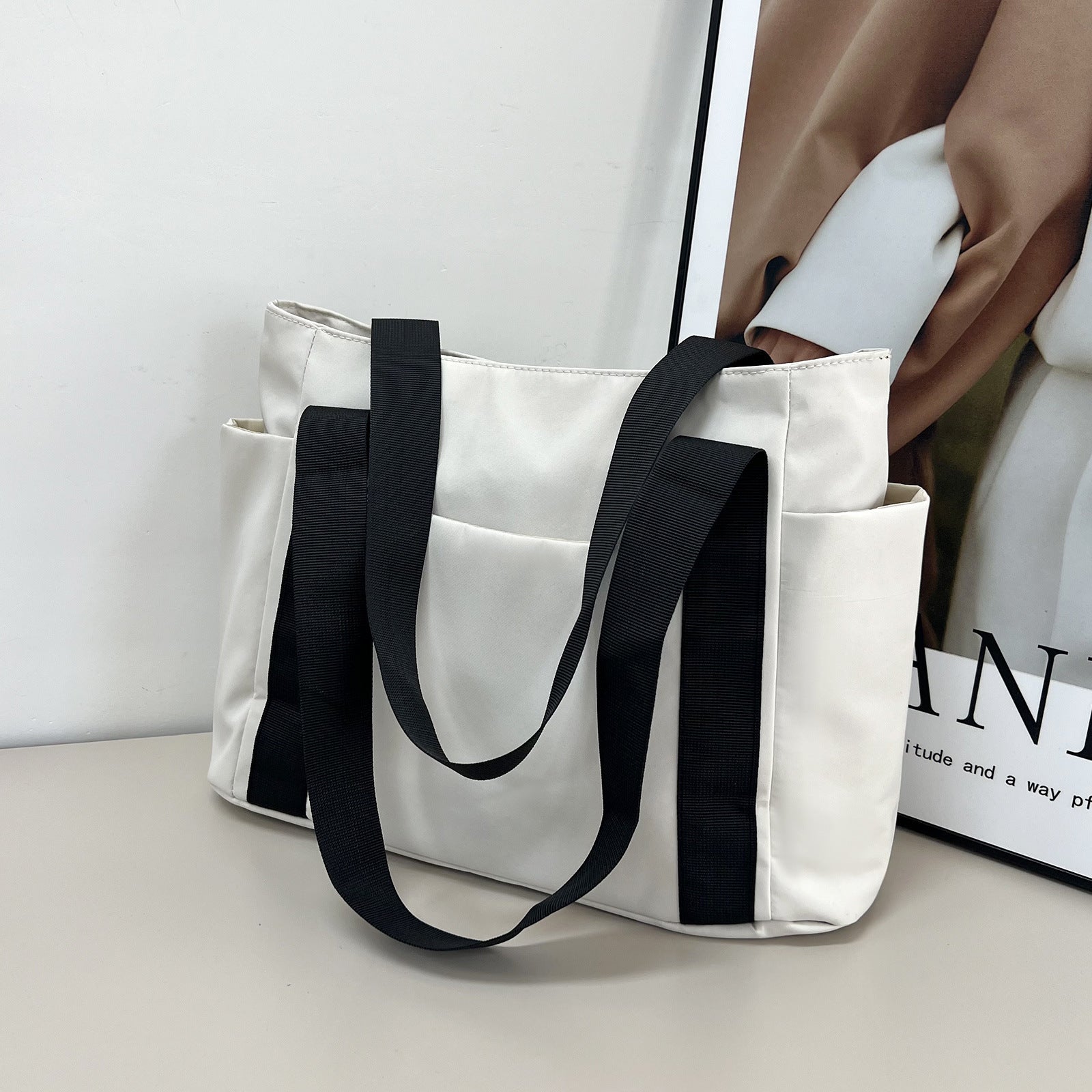 Chic Nylon Tote Bag - Everyday Style & Storage