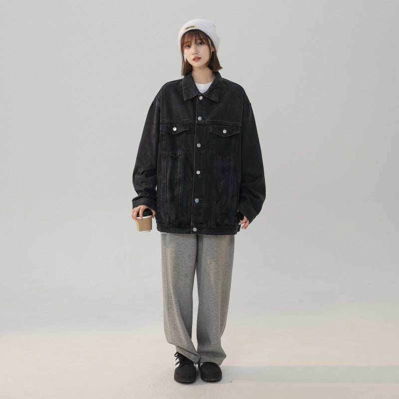 Effortlessly Chic Oversized Denim Jacket with a Relaxed Fit