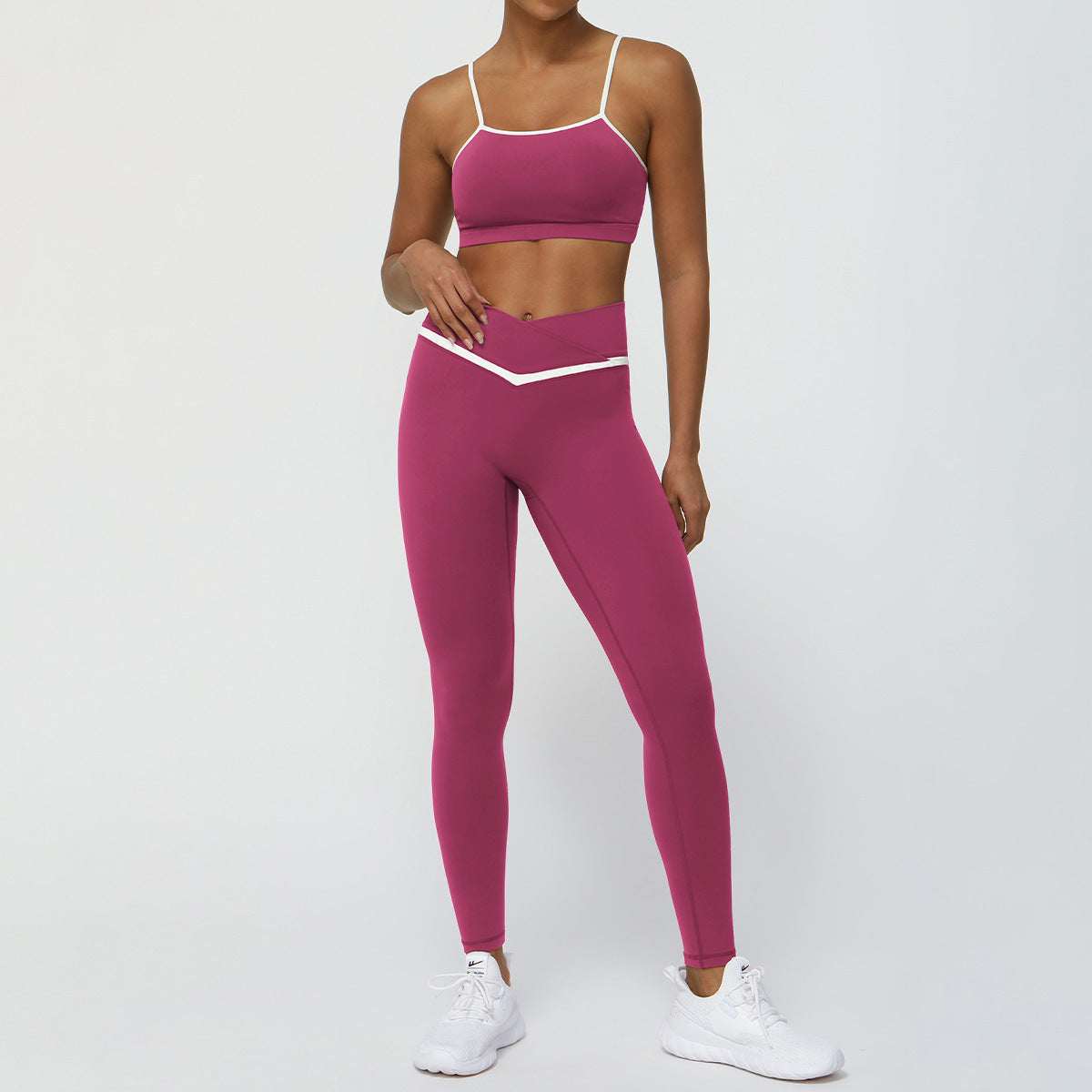 Seamless Hip Lifting Sports Bra and High Waist Activewear Shorts Set