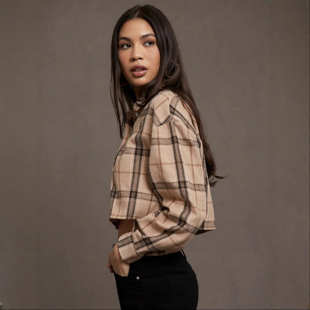 Stylish Plaid Pattern Long Sleeve Cropped Lapel Shirt