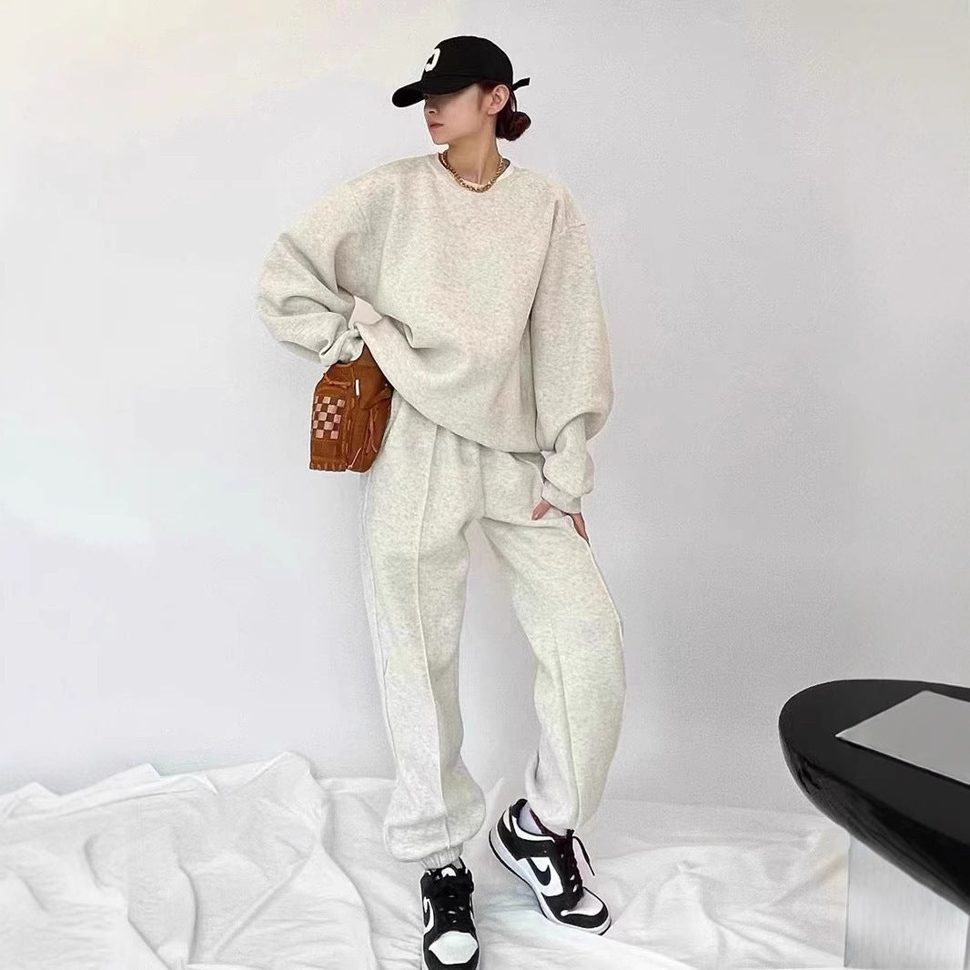 Comfortable Athleisure Loungewear Sweatshirt and Jogger Pant Matching Set