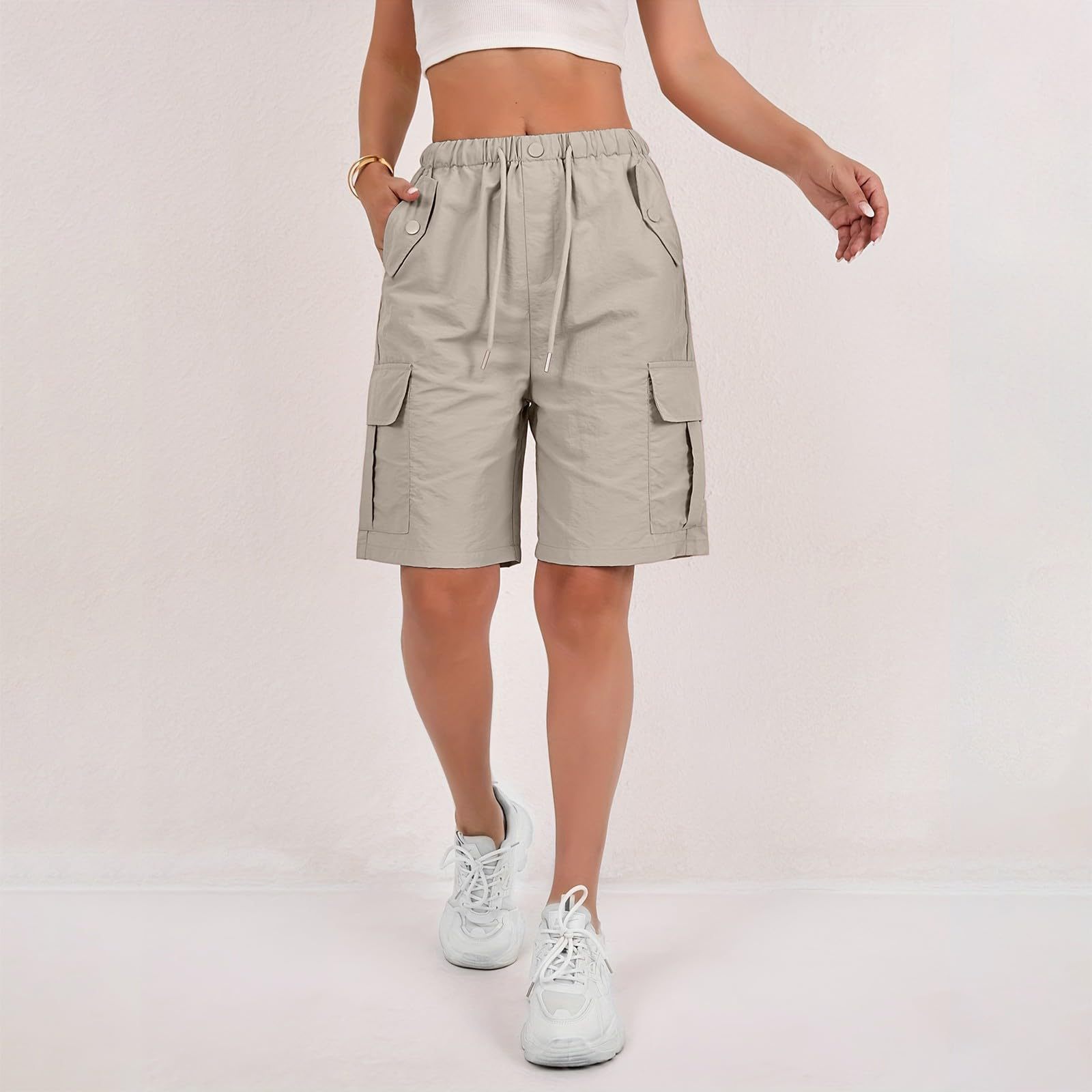 Comfortable Quick-Drying Women's Casual Cropped Cargo Shorts with Pockets