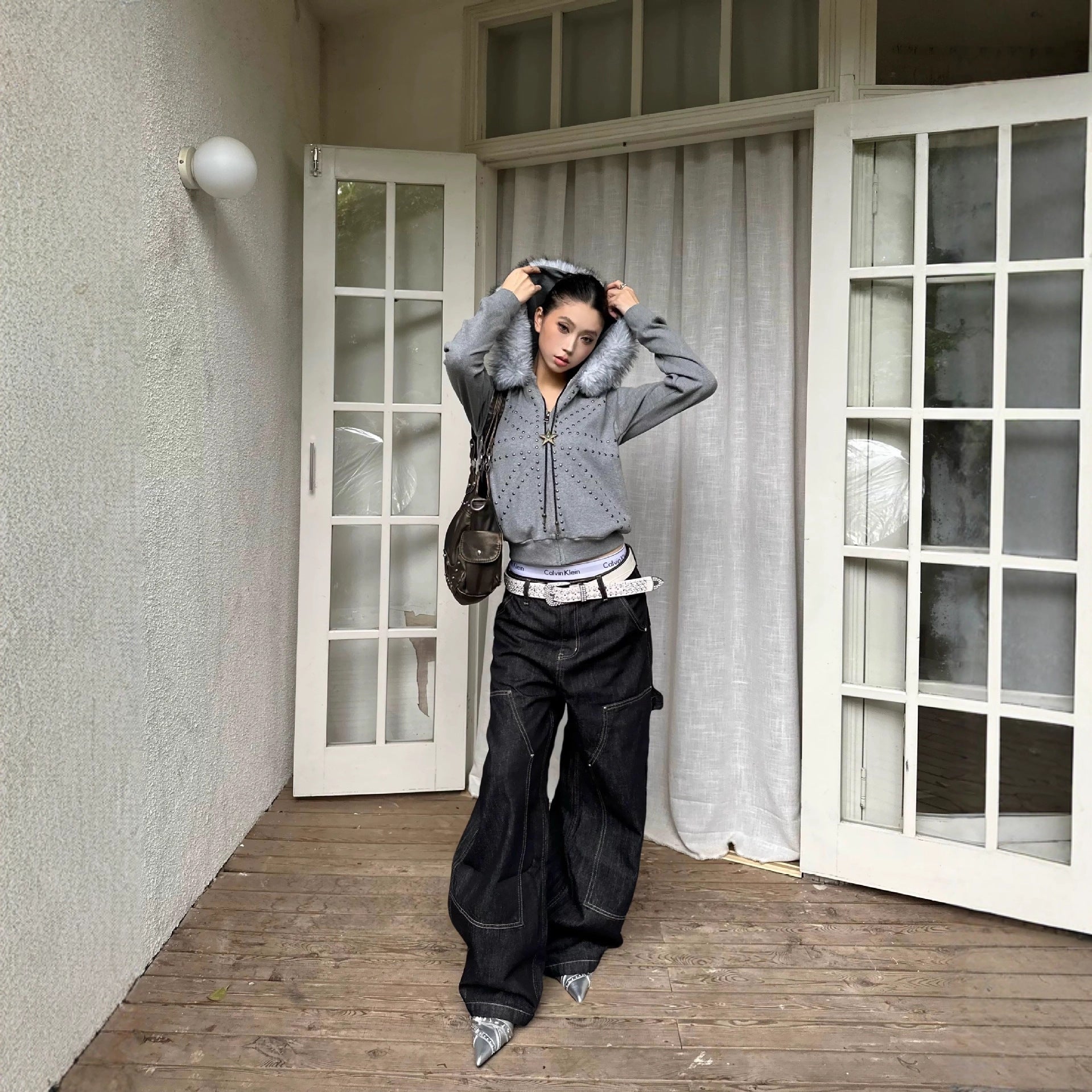 Trendy Studded Full Zip Hoodie with Faux Fur Trim and Pockets