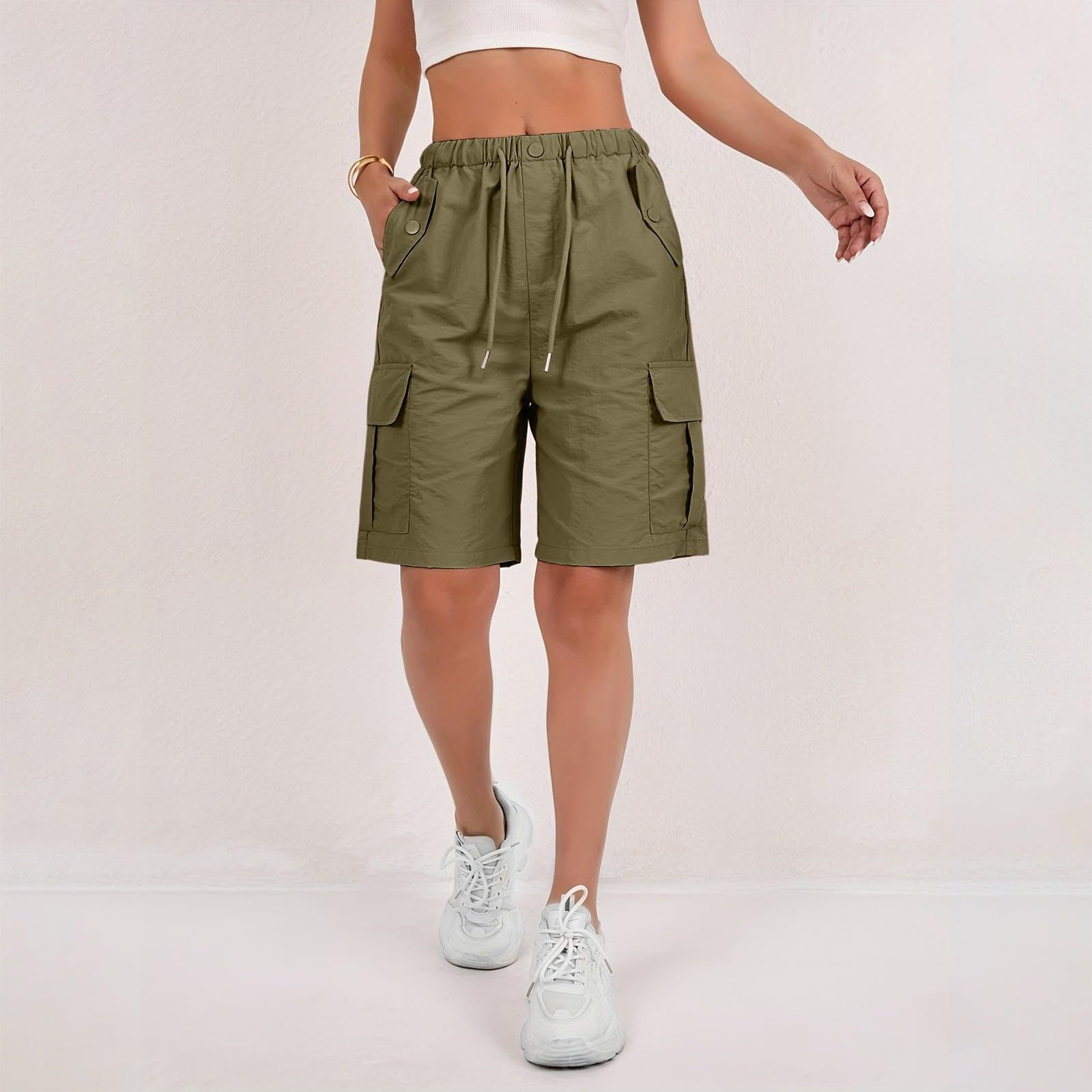 Comfortable Quick-Drying Women's Casual Cropped Cargo Shorts with Pockets