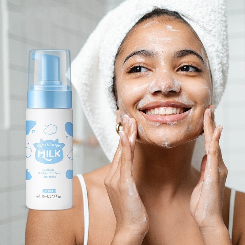 Pore Cleansing Facial Foam with Hyaluronic Acid