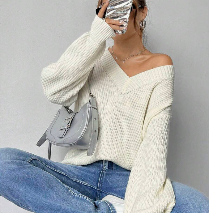 Effortlessly Relaxed V-Neck Ribbed Knit Pullover Sweater